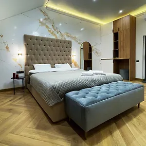 Myfreedom Lux центр вул євгена чикаленка 33 м хрещатик Киев
